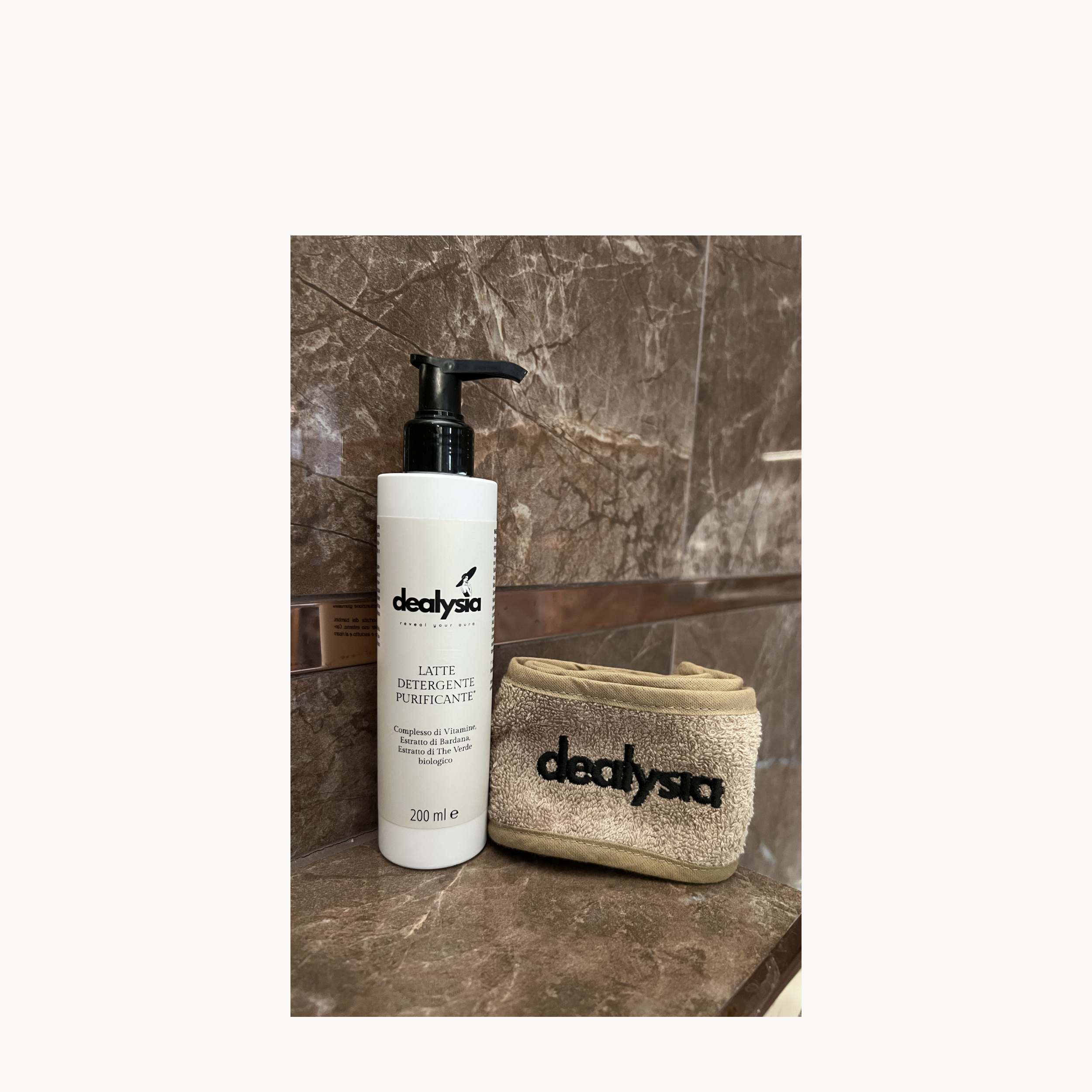Latte Detergente Purificante con Estratto di Bardana, Tè Verde Bio e Biotina 200ml