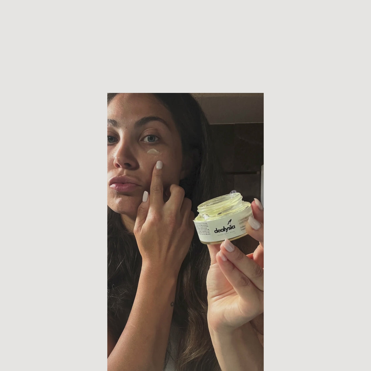Contorno Occhi Effetto Sguardo Riposato con Estratto di Microalghe e Zafferano 30ml